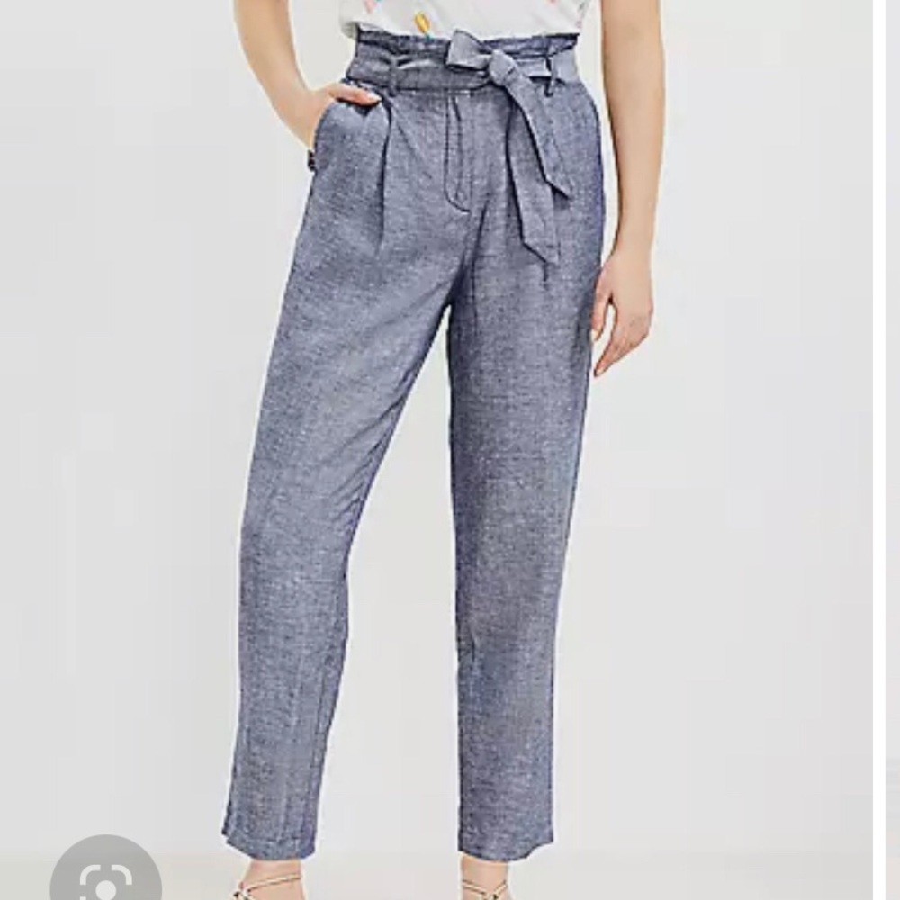 LOFT NWT NEVER WORN Paperbag Taper Pants in Navy; Size Small.